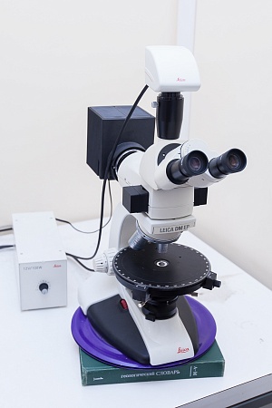 Микроскоп поляризационный Leica DM750 P (проходящий/отраженный цвет) в комплекте с цветной цифпровой камерой Leica МС 170 HD