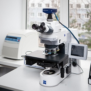 Микроскоп биологический для лабораторных исследований Axio Imager со штативом Z2 с принадлежностями